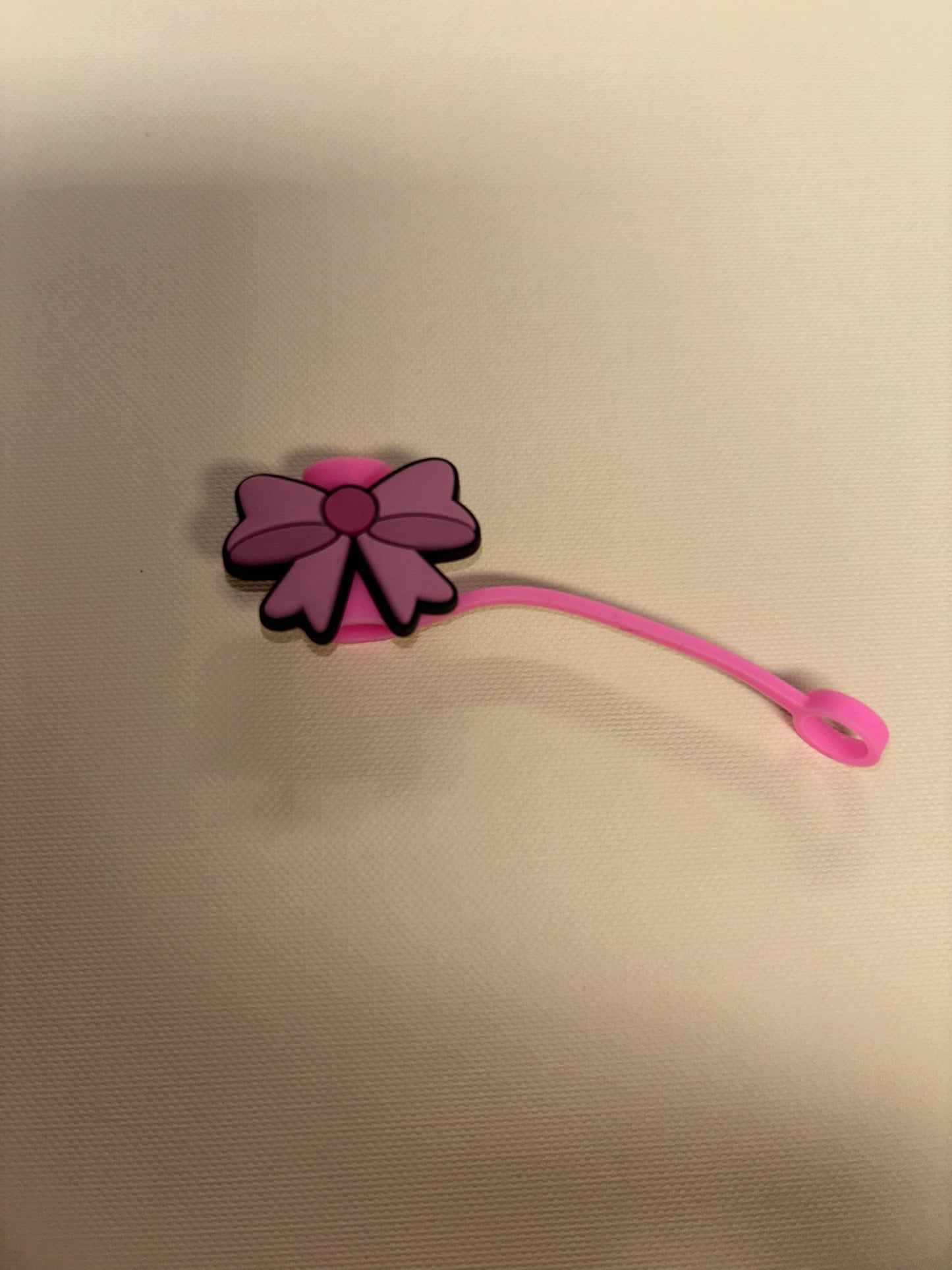 Pink bow straw topper